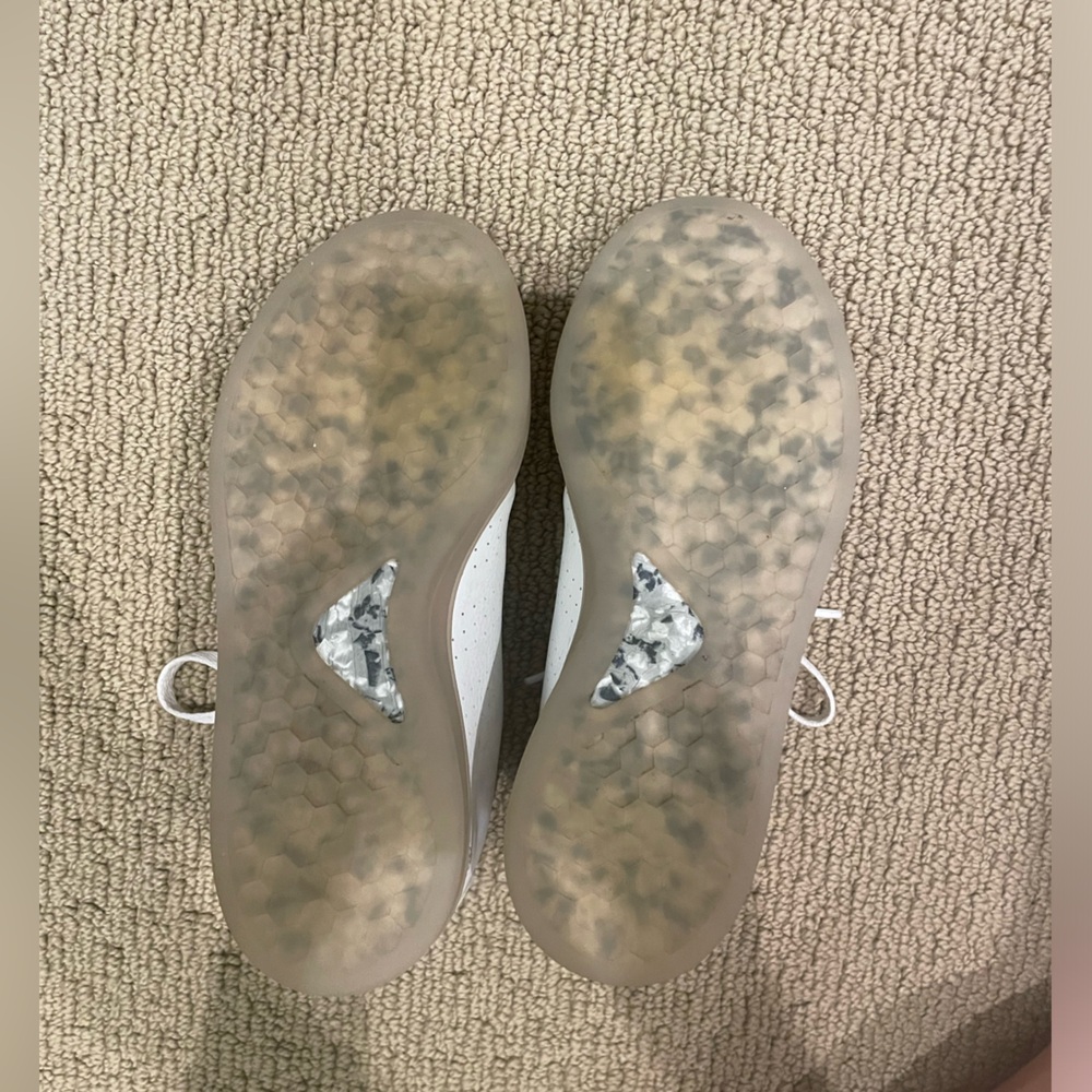 Adidas - Picture 2 of 6